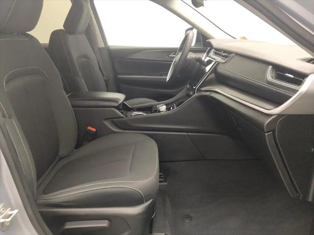 2023 Jeep Grand Cherokee Laredo 4x4