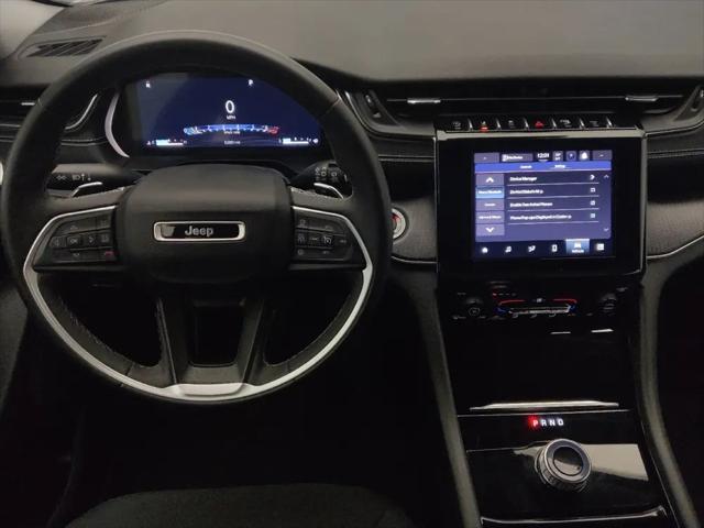 2023 Jeep Grand Cherokee Laredo 4x4