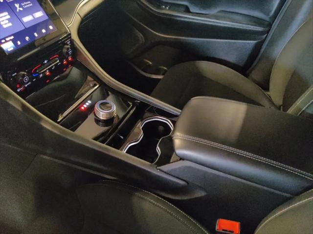 2023 Jeep Grand Cherokee Laredo 4x4