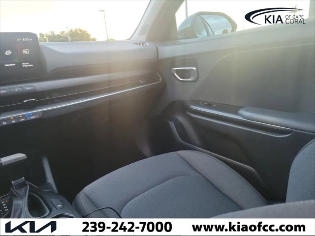 2025 Kia K4 LXS