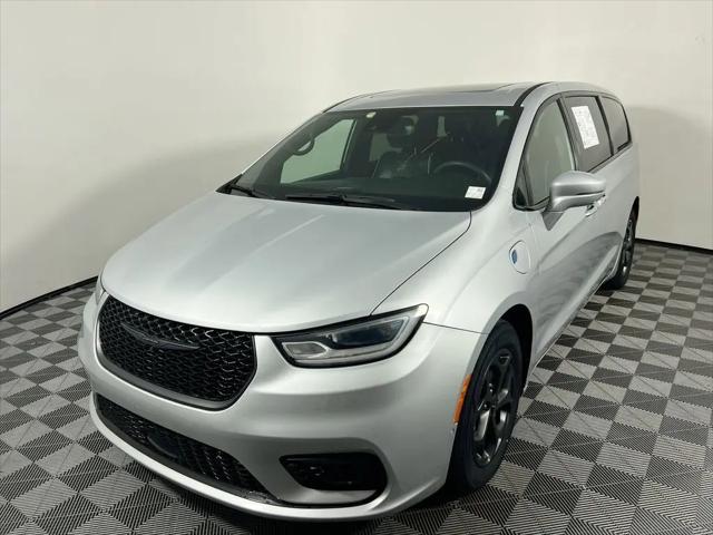2022 Chrysler Pacifica Hybrid Limited
