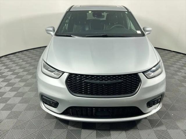 2022 Chrysler Pacifica Hybrid Limited