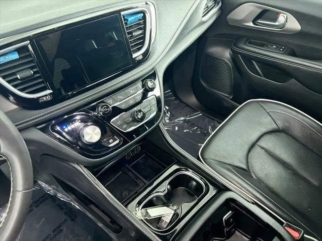 2022 Chrysler Pacifica Hybrid Limited