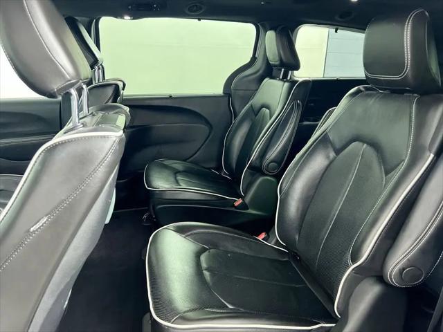 2022 Chrysler Pacifica Hybrid Limited