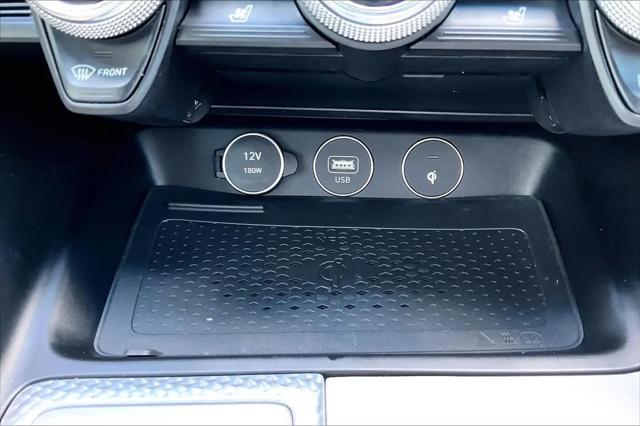2023 Genesis G70 3.3T RWD