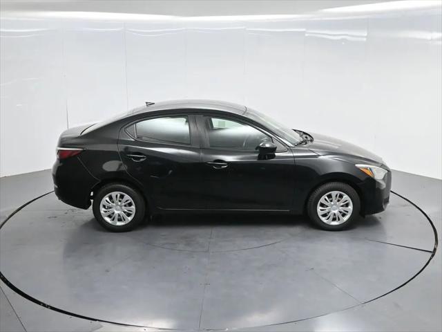 2019 Toyota Yaris L