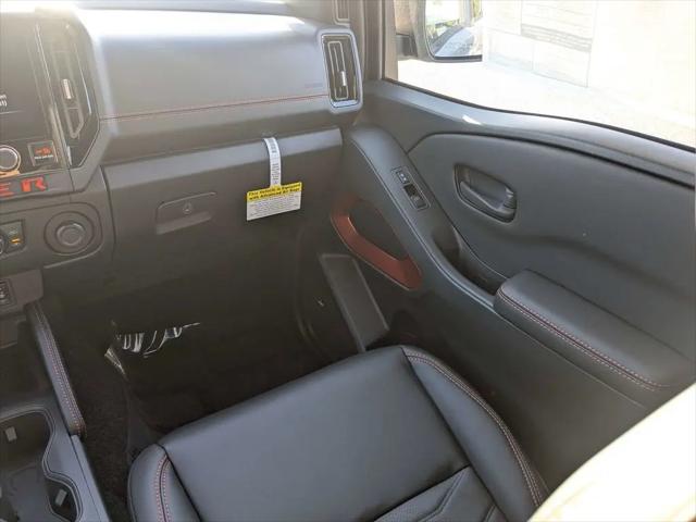 2026 Nissan Frontier Crew Cab Long Bed PRO-4X 4x4