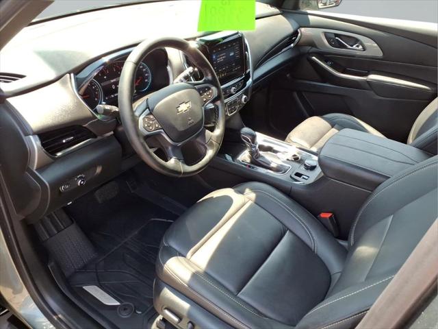 2023 Chevrolet Traverse AWD LT Leather