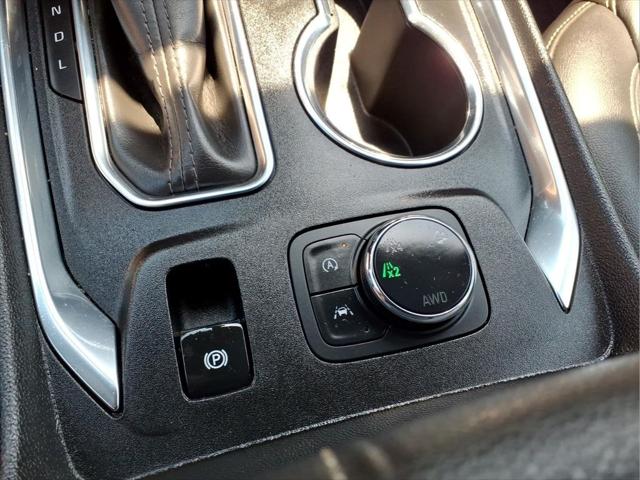 2023 Chevrolet Traverse AWD LT Leather