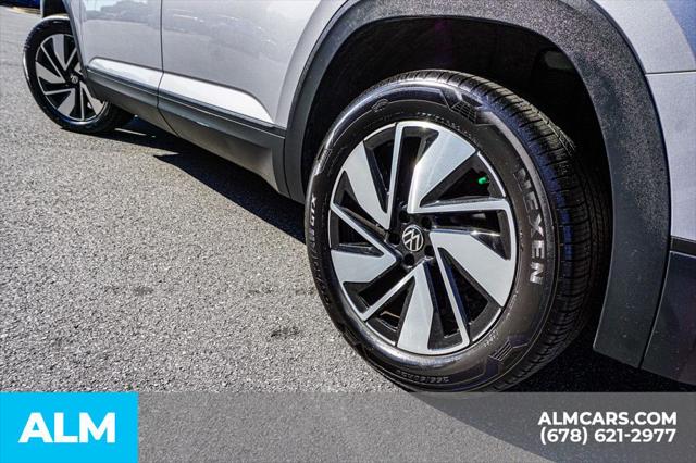 2025 Volkswagen Atlas 2.0T SE w/Technology