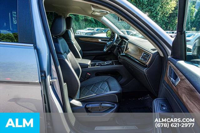 2025 Volkswagen Atlas 2.0T SE w/Technology