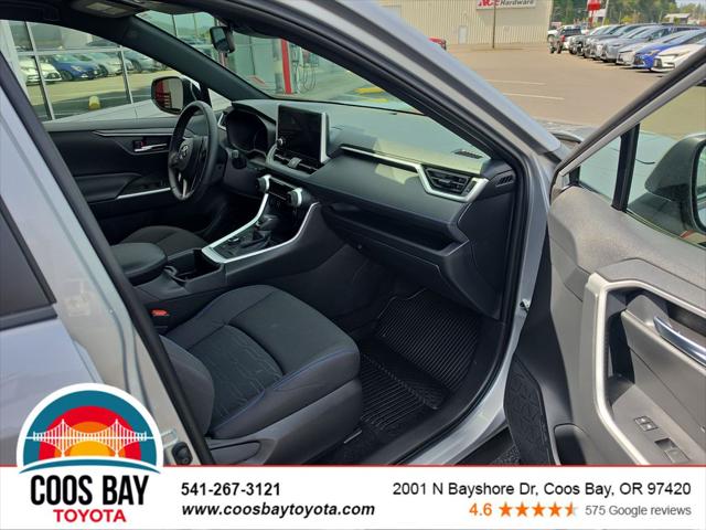 2023 Toyota RAV4 Hybrid SE