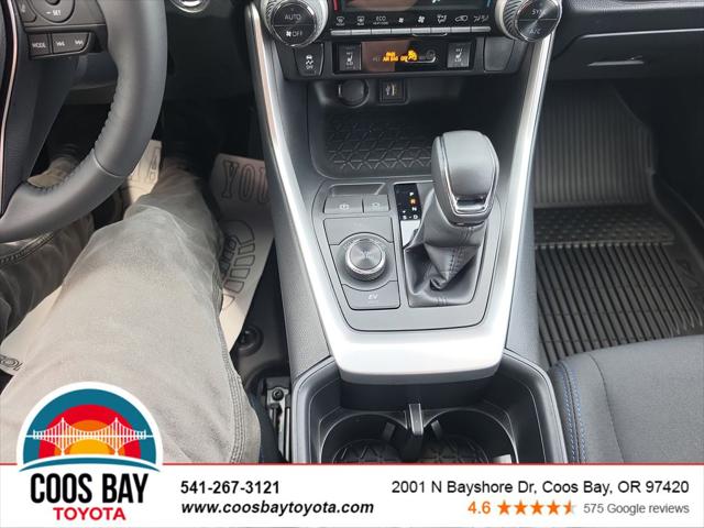 2023 Toyota RAV4 Hybrid SE