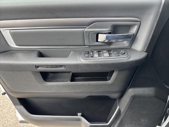 2024 Ram 1500 Classic SLT Quad Cab 4x2 6'4" Box