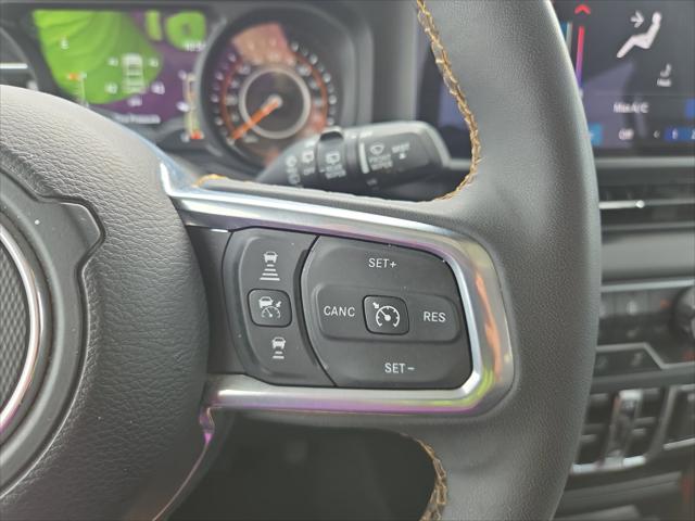 2025 Jeep Wrangler 4-Door Sahara 4x4