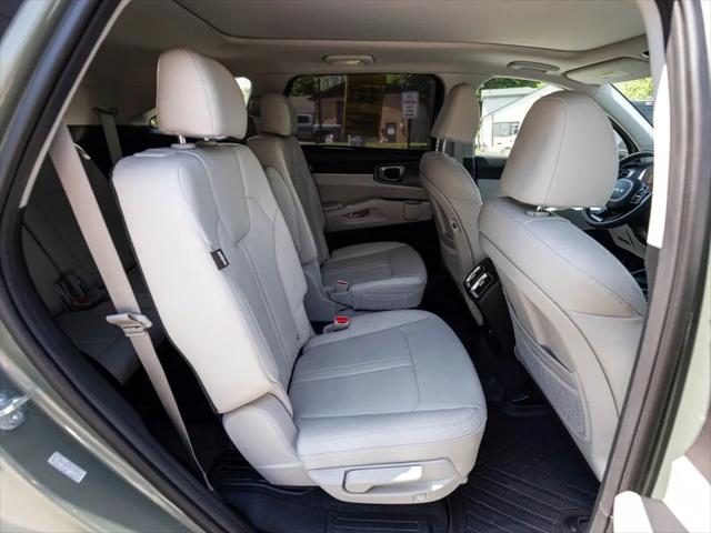 2025 Kia Sorento X-Line EX