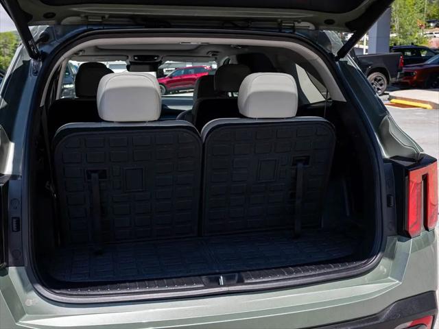 2025 Kia Sorento X-Line EX