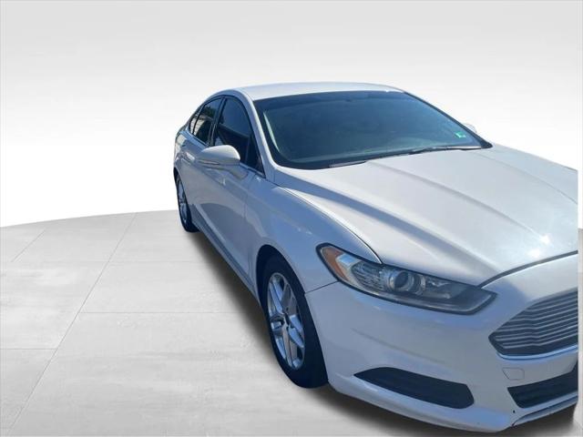 2016 Ford Fusion SE 2016 Ford Fusion SE