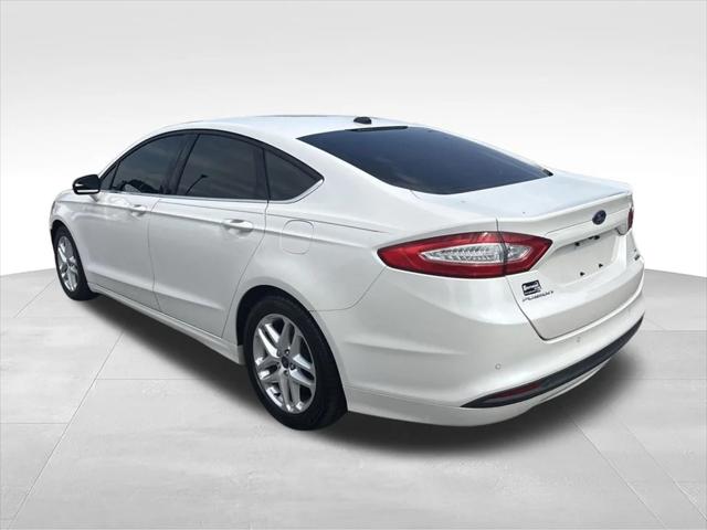 2016 Ford Fusion SE 2016 Ford Fusion SE