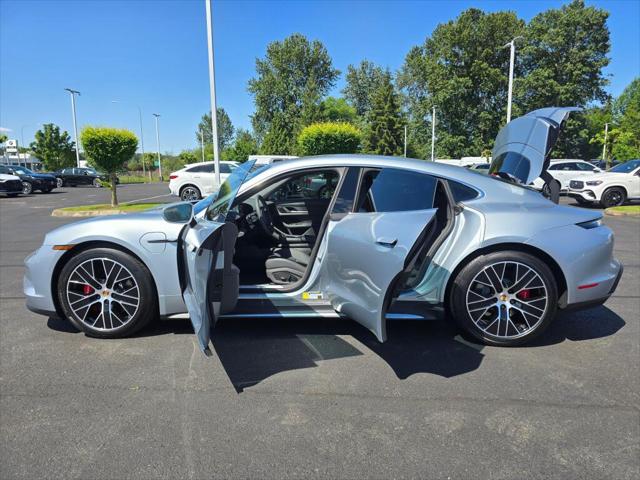 2025 Porsche Taycan 4S