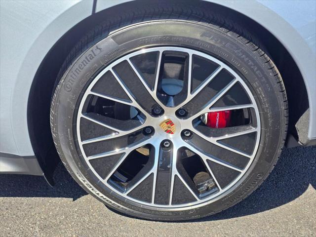 2025 Porsche Taycan 4S