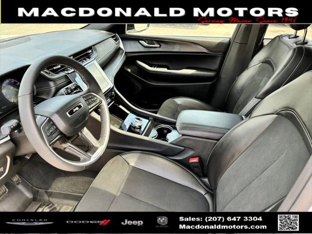 2025 Jeep Grand Cherokee Altitude X 4x4