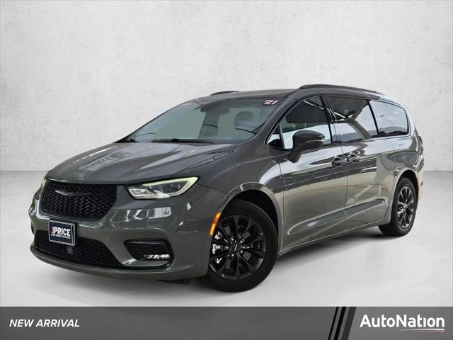 2021 Chrysler Pacifica Touring L for sale in North Richland Hills, TX