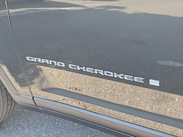 2023 Jeep Grand Cherokee L Limited 4x2