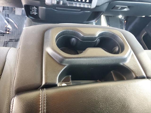 2022 Ram 1500 Big Horn Crew Cab 4x4 6'4" Box