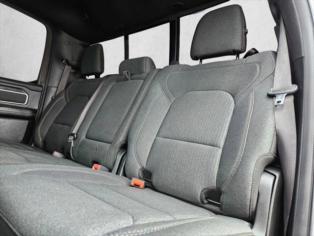 2020 Ram 1500 Big Horn Crew Cab 4x4 5'7" Box