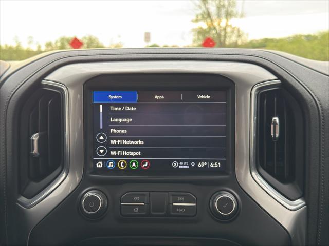 2021 Chevrolet Silverado 1500 4WD Crew Cab Short Bed LTZ