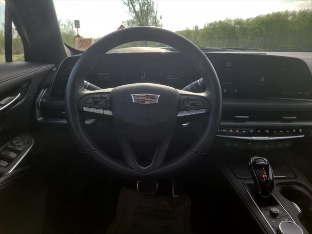 2024 Cadillac XT4 Sport
