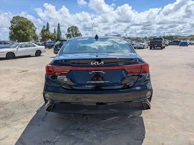 2023 Kia Forte LX