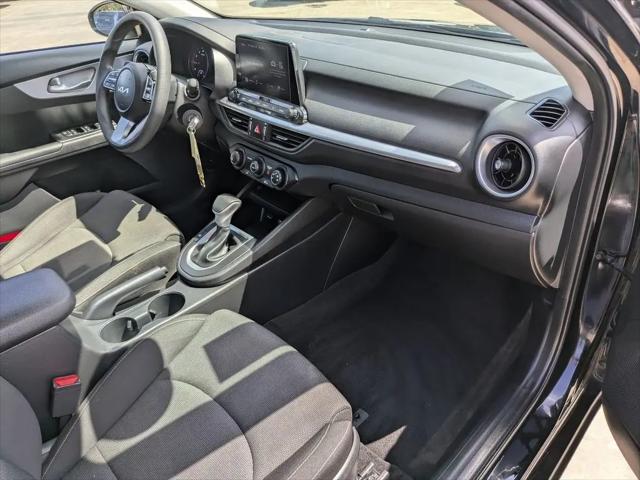 2023 Kia Forte LX