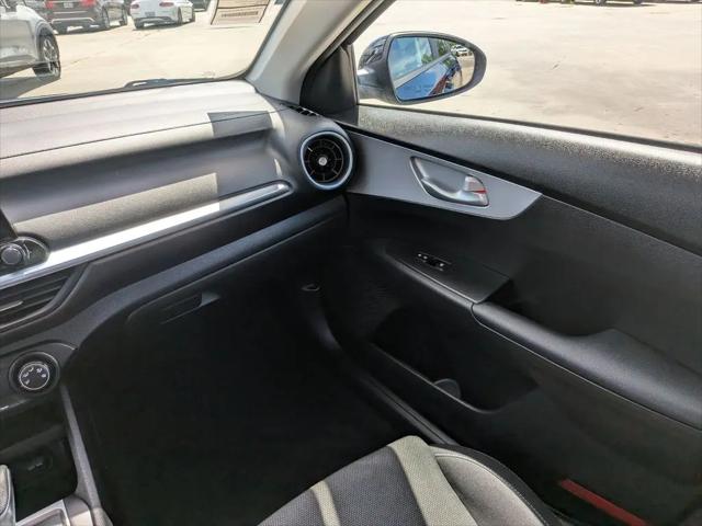 2023 Kia Forte LX