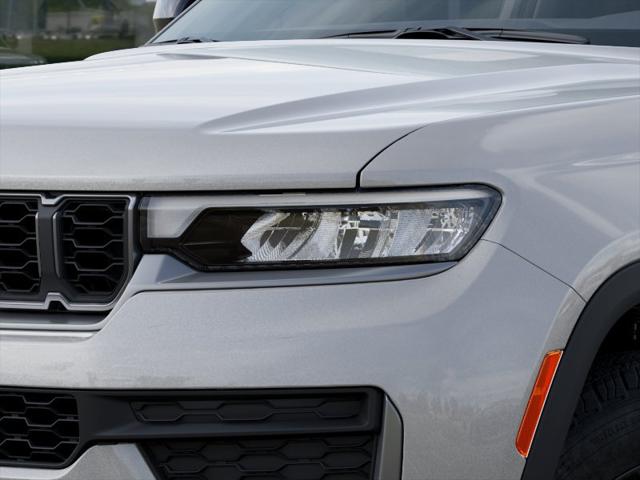 2026 Jeep Grand Cherokee Altitude 4x2