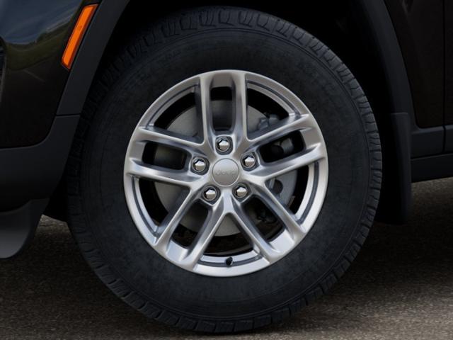 2026 Jeep Grand Cherokee Laredo 4x4