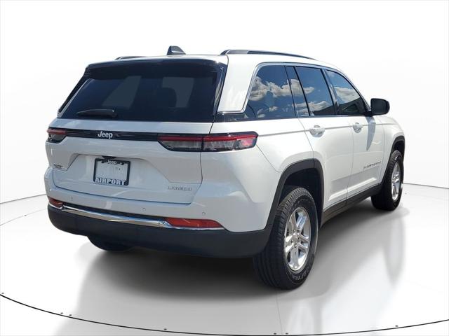 2025 Jeep Grand Cherokee Laredo 4x2