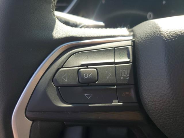 2025 Jeep Grand Cherokee Laredo 4x2