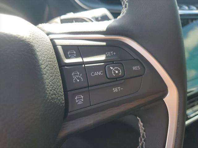 2025 Jeep Grand Cherokee Laredo 4x2