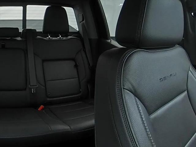 2023 GMC Sierra 1500 4WD Crew Cab Short Box Denali