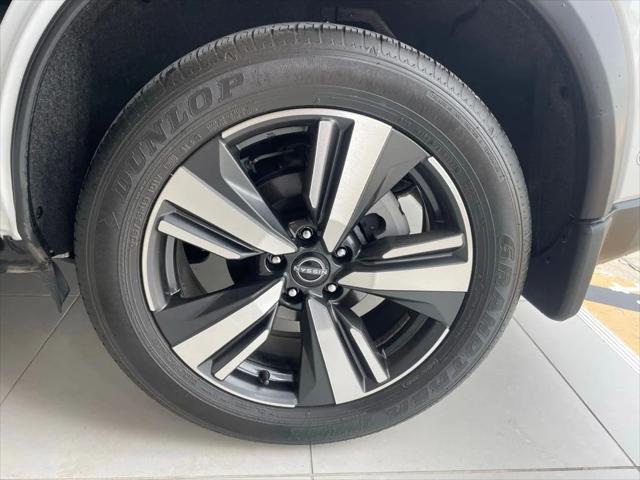 2025 Nissan Rogue SL FWD