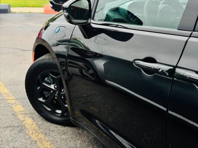 2022 Chrysler Pacifica Hybrid Touring L