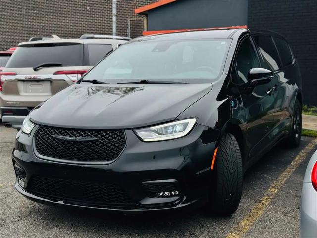 2022 Chrysler Pacifica Hybrid Touring L
