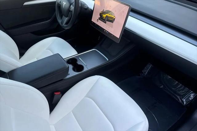 2022 Tesla Model 3 Rear-Wheel Drive
