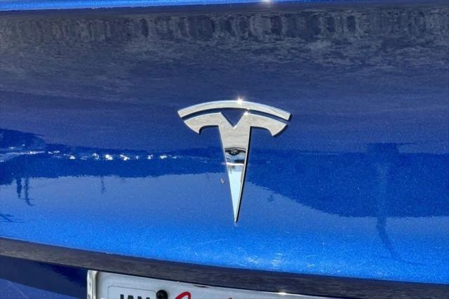 2022 Tesla Model 3 Rear-Wheel Drive