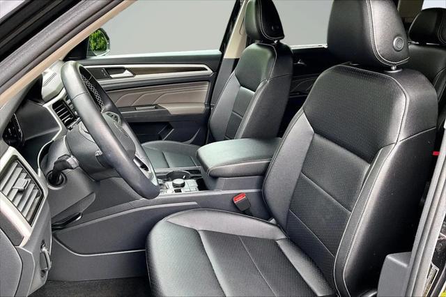 2023 Volkswagen Atlas 3.6L V6 SE w/Technology
