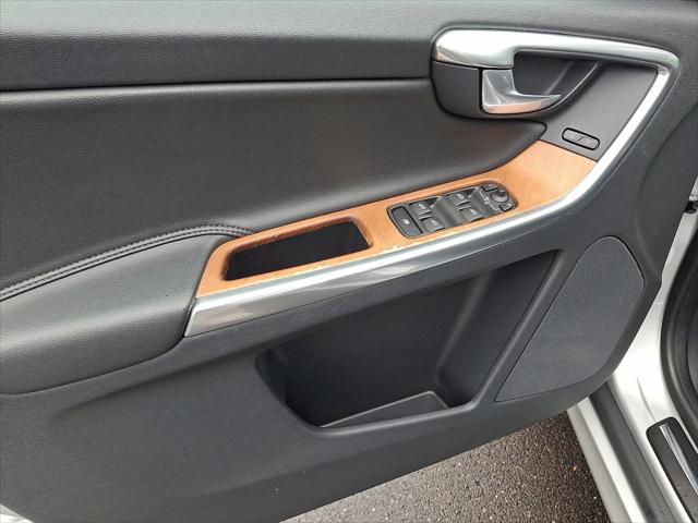 2017 Volvo XC60 T5 Inscription
