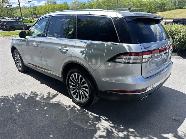 2022 Lincoln Aviator Standard
