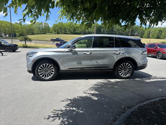 2022 Lincoln Aviator Standard